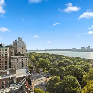 2* Hotell Riverside Tower